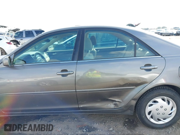 2006 Toyota Camry STD with VIN 4T1BE32K96U743120, listed as a IAAI auction lot 41865599 with 277,608 mi miles. Bid and sale history available at carsss.com. Image 14.