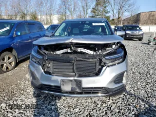 2024 Chevrolet Equinox LT with VIN 3GNAXUEG7RL332599, listed as a Copart auction lot 50180535 with 8,723 mi miles and Salvage Title. Bid and sale history available at DreamBid. Image 5.