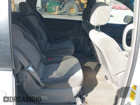 2008 Toyota Sienna CE with VIN 5TDZK23C28S132690, listed as a IAAI auction lot 41807126 with 198,152 mi miles. Bid and sale history available at carsss.com. Image 8.