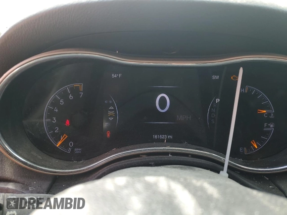 2015 Jeep Grand Cherokee Laredo with VIN 1C4RJFAG2FC790251, listed as a Copart auction lot 53562625 with 161,623 mi miles and Salvage Title. Bid and sale history available at carsss.com. Image 9.