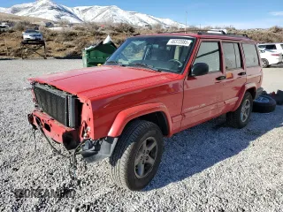 1998 Jeep Cherokee Sport with VIN 1J4FJ68S6WL140409, listed as a Copart auction lot 46372085 with 0 mi miles and Salvage Title. Bid and sale history available at carsss.com. Image 1.