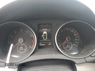 2012 Volkswagen GTI с VIN WVWHV7AJ6CW137871, выставлен на аукционе Copart как лот 52396575 с пробегом 246 663 миль миль и Списание • Salvage title. История ставок и продаж доступна на DreamBid. Изображение 9.