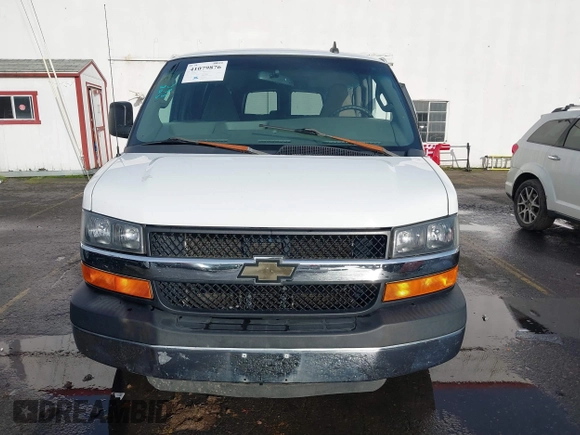 2016 Chevrolet Express Passenger LT z VIN 1GAZGPFG6G1319772, wystawiony jako IAAI lot #41079876 z przebiegiem 123 603 mil mil oraz . Historia ofert i sprzedaży dostępna na DreamBid. Obrazek 12.