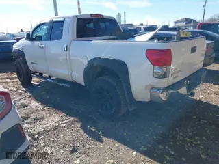 2007 Toyota Tundra SR5 with VIN 5TFBT54107X004759, listed as a IAAI auction lot 40944492 with 303,365 mi miles. Bid and sale history available at carsss.com. Image 3.