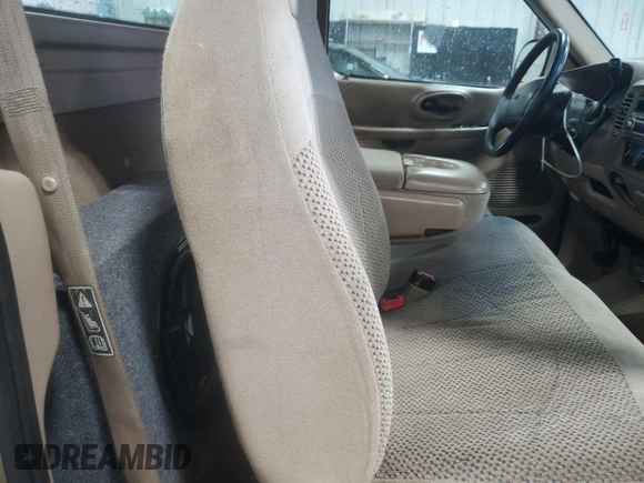 1999 Ford F-150 с VIN 1FTRF17W3XNA00853, выставлен на аукционе Copart как лот 56140625 с пробегом 343 280 миль миль и Списание • Salvage title. История ставок и продаж доступна на DreamBid. Изображение 10.