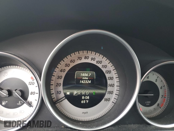 2013 Mercedes-Benz C 300 Sport z VIN WDDGF8AB6DA834789, wystawiony jako Copart lot #56175185 z przebiegiem 142 324 mil mil oraz Szkoda całkowita • Salvage title. Historia ofert i sprzedaży dostępna na DreamBid. Obrazek 9.