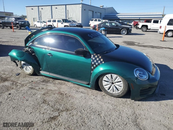 2017 Volkswagen Beetle 1.8T Fleet with VIN 3VWF17AT4HM624320, listed as a Copart auction lot 82053694 with 124,004 mi miles and Salvage Title. Bid and sale history available at carsss.com. Image 4.
