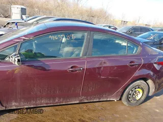 2018 Kia Forte LX with VIN 3KPFK4A72JE206565, listed as a IAAI auction lot 41639846 with 98,429 mi miles. Bid and sale history available at carsss.com. Image 14.