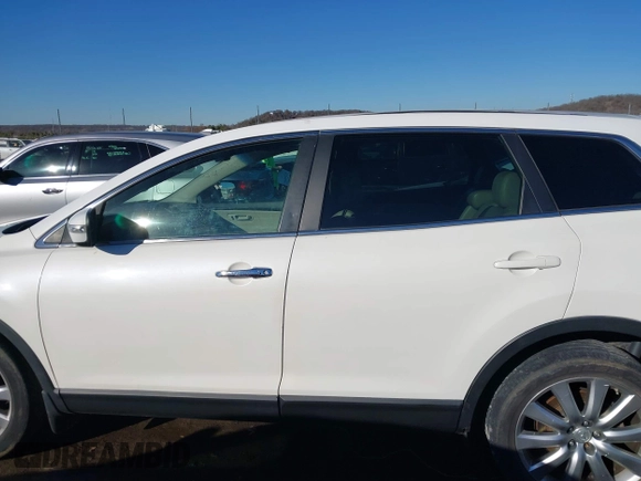 2008 Mazda CX-9 Touring with VIN JM3TB28A280148959, listed as a IAAI auction lot 41358683 with 259,469 mi miles and . Bid and sale history available at carsss.com. Image 15.