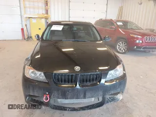 2008 BMW 3 Series 335xi with VIN WBAVD53528A009302, listed as a IAAI auction lot 41700905 with 116,559 mi miles. Bid and sale history available at carsss.com. Image 13.