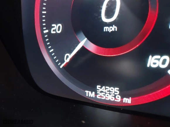 2018 Volvo XC60 Inscription with VIN YV4A22RL1J1020290, listed as a IAAI auction lot 41917775 with 54,295 mi miles. Bid and sale history available at carsss.com. Image 15.