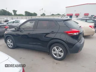 2020 Nissan Kicks S z VIN 3N1CP5BV7LL563586, wystawiony jako IAAI lot #42043567 z przebiegiem 66 727 mil mil oraz . Historia ofert i sprzedaży dostępna na DreamBid. Obrazek 14.