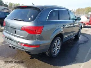 2013 Audi Q7 Premium Plus z VIN WA1LGBFE9DD003737, wystawiony jako IAAI lot #41888710 z przebiegiem 149 802 mil mil oraz . Historia ofert i sprzedaży dostępna na DreamBid. Obrazek 4.