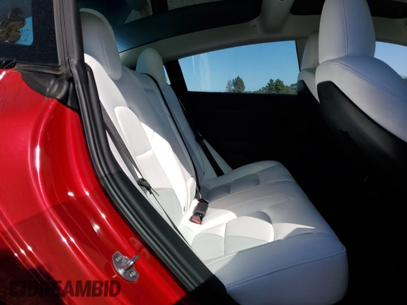 2023 Tesla Model 3 z VIN 5YJ3E1EA3PF645825, wystawiony jako Copart lot #57907795 z przebiegiem 18 810 mil mil oraz Szkoda całkowita • Salvage title. Historia ofert i sprzedaży dostępna na DreamBid. Obrazek 10.