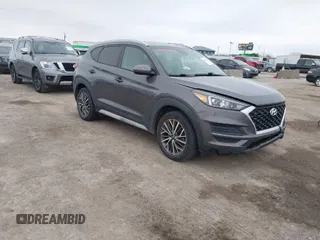 2020 Hyundai Tucson SEL z VIN KM8J3CAL2LU210310, wystawiony jako IAAI lot #41593366 z przebiegiem 52 653 mil mil oraz . Historia ofert i sprzedaży dostępna na DreamBid. Obrazek 1.