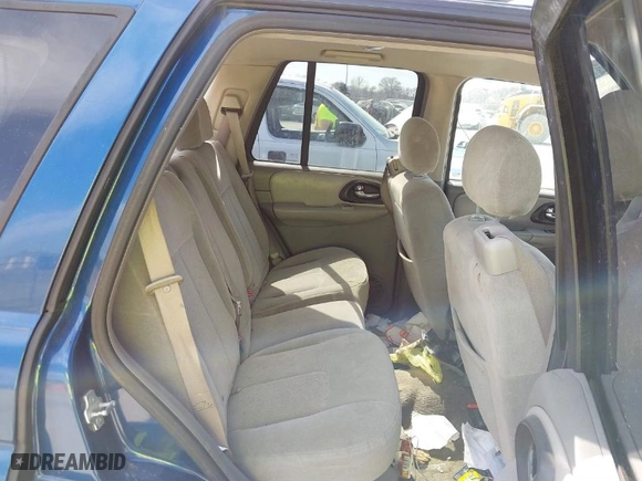 2005 Chevrolet TrailBlazer LT with VIN 1GNDT13S052339016, listed as a IAAI auction lot 41775334 with 1 mi miles. Bid and sale history available at carsss.com. Image 8.