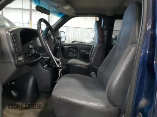 2002 Chevrolet Express with VIN 1GAHG39R121143434, listed as a Copart auction lot 73485264 with 80,692 mi miles and Salvage Title. Bid and sale history available at carsss.com. Image 7.