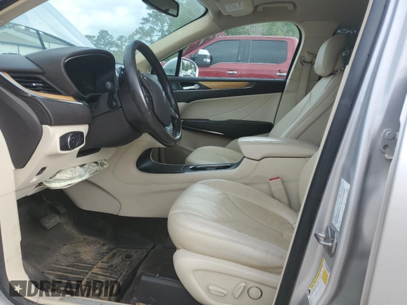 2016 Lincoln MKC Select with VIN 5LMCJ2C98GUJ24223, listed as a Copart auction lot 51486515 with 167,400 mi miles and Salvage title. Bid and sale history available at DreamBid. Image 7.