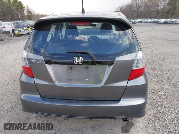2013 Honda Fit Sport with VIN JHMGE8H54DC060946, listed as a IAAI auction lot 42095655 with 117,729 mi miles. Bid and sale history available at carsss.com. Image 16.