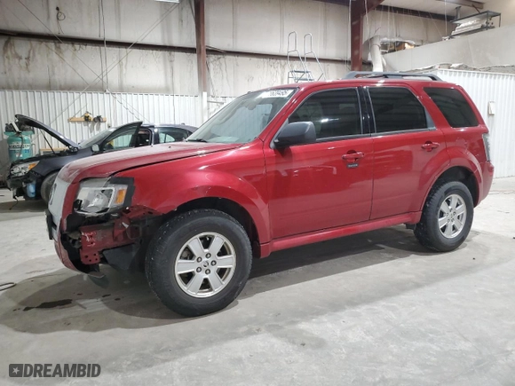 2010 Mercury Mariner with VIN 4M2CN8BG9AKJ11993, listed as a Copart auction lot 88639495 with 38,054 mi miles and Salvage Title. Bid and sale history available at carsss.com. Image 1.