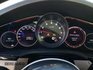 2019 Porsche Cayenne S z VIN WP1AB2AY0KDA65357, wystawiony jako Copart lot #88664425 z przebiegiem 54 087 mil mil oraz Szkoda całkowita • Salvage title. Historia ofert i sprzedaży dostępna na DreamBid. Obrazek 9.
