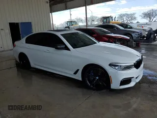 2020 BMW 5 Series M550i xDrive z VIN WBAJS7C07LBN96328, wystawiony jako Copart lot #52234045 z przebiegiem 46 515 mil mil oraz Nie do naprawy • Non repairable. Historia ofert i sprzedaży dostępna na DreamBid. Obrazek 4.