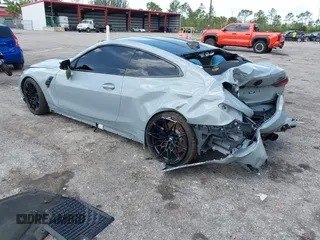 2022 BMW M4 Competition xDrive z VIN WBS43AZ04NCK16515, wystawiony jako IAAI lot #42505726 z przebiegiem Nie podano mil oraz . Historia ofert i sprzedaży dostępna na DreamBid. Obrazek 3.