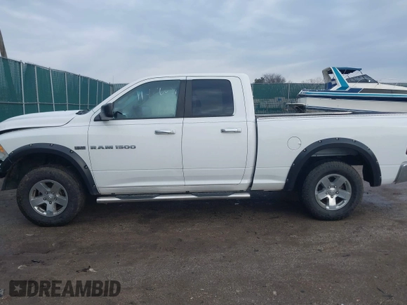 2012 Ram 1500 Big Horn z VIN 1C6RD6GT0CS323124, wystawiony jako IAAI lot #41486027 z przebiegiem 107 784 mil mil oraz . Historia ofert i sprzedaży dostępna na DreamBid. Obrazek 15.