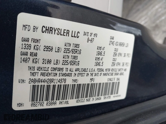 2008 Chrysler Town & Country LX with VIN 2A8HR44H28R114978, listed as a IAAI auction lot 41860775 with 179,828 mi miles. Bid and sale history available at carsss.com. Image 9.