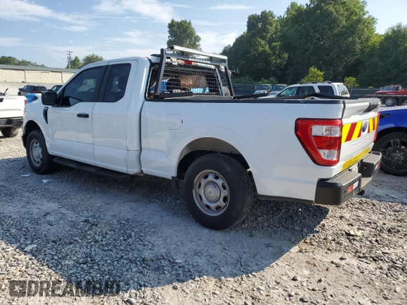 2022 Ford F-150 XL with VIN 1FTFX1E55NKE41909, listed as a Copart auction lot 63763585 with 28,742 mi miles and Clean title. Bid and sale history available at DreamBid. Image 2.