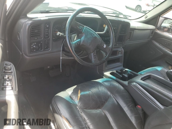 2004 Chevrolet Avalanche Z71 with VIN 3GNEK12TX4G158528, listed as a Copart auction lot 61128485 with 185,299 mi miles and Salvage title. Bid and sale history available at DreamBid. Image 8.