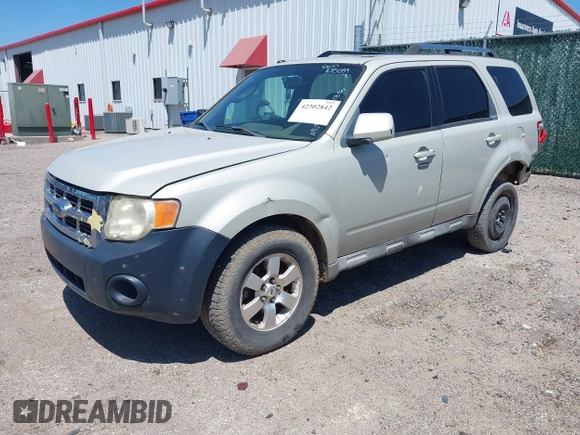 2009 Ford Escape Limited z VIN 1FMCU04G79KB35059, wystawiony jako IAAI lot #42302842 z przebiegiem 248 440 mil mil oraz . Historia ofert i sprzedaży dostępna na DreamBid. Obrazek 2.