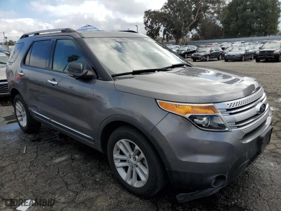 2012 Ford Explorer XLT with VIN 1FMHK7D9XCGB02251, listed as a Copart auction lot 44351835 with 117,007 mi miles and Salvage Title. Bid and sale history available at carsss.com. Image 4.