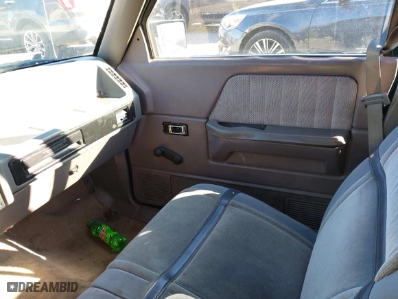 1994 Dodge Dakota with VIN 1B7GL23X6RW142082, listed as a IAAI auction lot 41837256 with 179,165 mi miles. Bid and sale history available at carsss.com. Image 5.