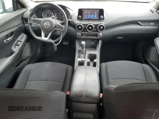 2022 Nissan Sentra S z VIN 3N1AB8BV2NY295222, wystawiony jako Copart lot #51172315 z przebiegiem 68 380 mil mil oraz Czysty tytuł • Clean title. Historia ofert i sprzedaży dostępna na DreamBid. Obrazek 8.