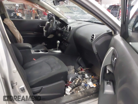 2013 Nissan Rogue S with VIN JN8AS5MV3DW661921, listed as a IAAI auction lot 41975303 with 116,929 mi miles and . Bid and sale history available at DreamBid. Image 5.