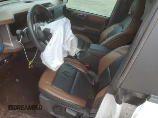 2023 Ford Bronco z VIN 1FMEE5BP3PLB45231, wystawiony jako Copart lot #42771335 z przebiegiem 45 981 mil mil oraz Szkoda całkowita • Salvage title. Historia ofert i sprzedaży dostępna na DreamBid. Obrazek 7.