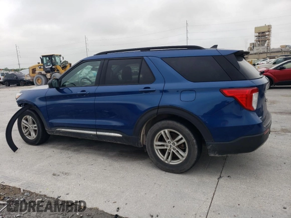 2022 Ford Explorer XLT with VIN 1FMSK7DH9NGA81828, listed as a Copart auction lot 51229085 with 66,468 mi miles and Salvage Title. Bid and sale history available at carsss.com. Image 2.