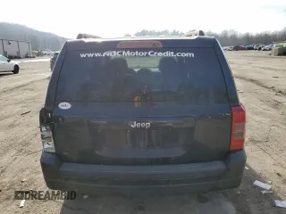 2013 Jeep Patriot Sport with VIN 1C4NJPBA3DD158736, listed as a Copart auction lot 86260224 with 199,492 mi miles and Salvage Title. Bid and sale history available at carsss.com. Image 6.