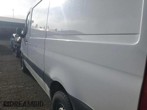 2022 Mercedes-Benz Sprinter Cargo with VIN W1Y70BGY4NT086243, listed as a IAAI auction lot 42195651 with 120,068 mi miles and . Bid and sale history available at DreamBid. Image 7.