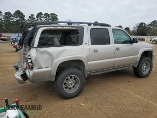 2004 Chevrolet Suburban Z71 with VIN 3GNFK16ZX4G126102, listed as a Copart auction lot 41761465 with 0 mi miles and Salvage Title. Bid and sale history available at carsss.com. Image 3.