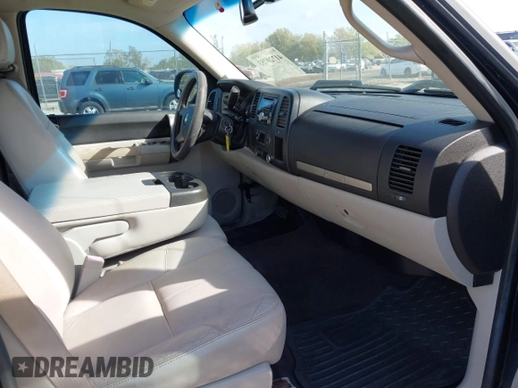 2008 Chevrolet Silverado 1500 1LT with VIN 3GCEC13048G242263, listed as a IAAI auction lot 41720753 with 125,619 mi miles and . Bid and sale history available at DreamBid. Image 5.