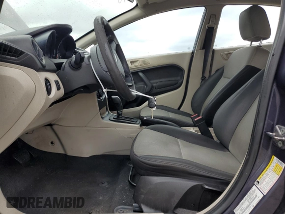2013 Ford Fiesta S z VIN 3FADP4TJ6DM164936, wystawiony jako Copart lot #55470645 z przebiegiem 105 535 mil mil oraz Szkoda całkowita • Salvage title. Historia ofert i sprzedaży dostępna na DreamBid. Obrazek 7.