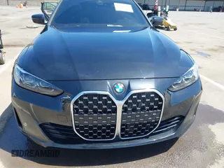 2023 BMW 4 Series 430i z VIN WBA63AV01PFP57025, wystawiony jako IAAI lot #42101068 z przebiegiem 28 514 mil mil oraz . Historia ofert i sprzedaży dostępna na DreamBid. Obrazek 6.