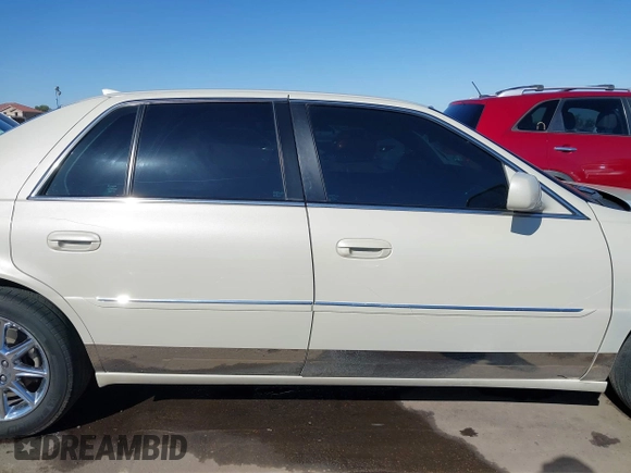 2010 Cadillac DTS w/1SC with VIN 1G6KD5EY6AU134372, listed as a IAAI auction lot 41786835 with 95,354 mi miles. Bid and sale history available at carsss.com. Image 13.