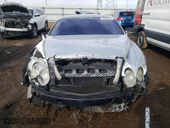 2004 Bentley Continental GT GT z VIN SCBCR63W74C022266, wystawiony jako Copart lot #45293244 z przebiegiem Nie podano mil oraz . Historia ofert i sprzedaży dostępna na DreamBid. Obrazek 5.