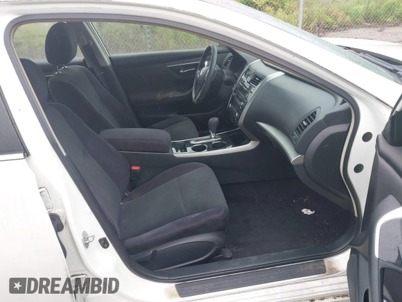 2013 Nissan Altima SL z VIN 1N4AL3AP5DC146090, wystawiony jako IAAI lot #42364535 z przebiegiem 83 518 mil mil oraz . Historia ofert i sprzedaży dostępna na DreamBid. Obrazek 5.