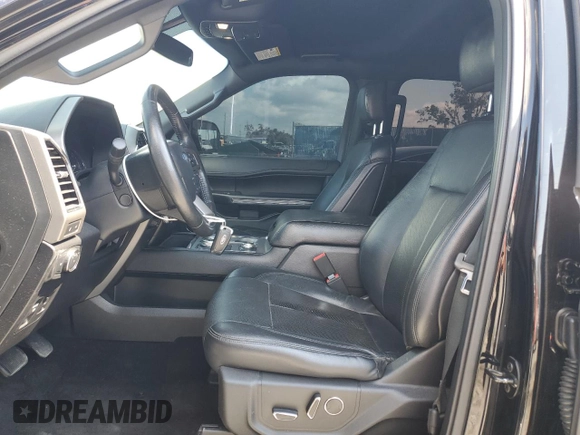 2018 Ford Expedition Max XLT z VIN 1FMJK1JT6JEA42511, wystawiony jako Copart lot #55395305 z przebiegiem 106 907 mil mil oraz Szkoda całkowita • Salvage title. Historia ofert i sprzedaży dostępna na DreamBid. Obrazek 7.