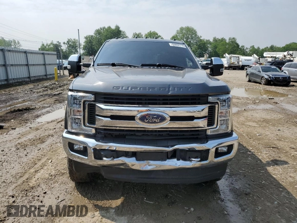 2018 Ford F-250 XL with VIN 1FT7W2BT3JEB27460, listed as a Copart auction lot 59892715 with 174,863 mi miles and Clean title. Bid and sale history available at DreamBid. Image 5.