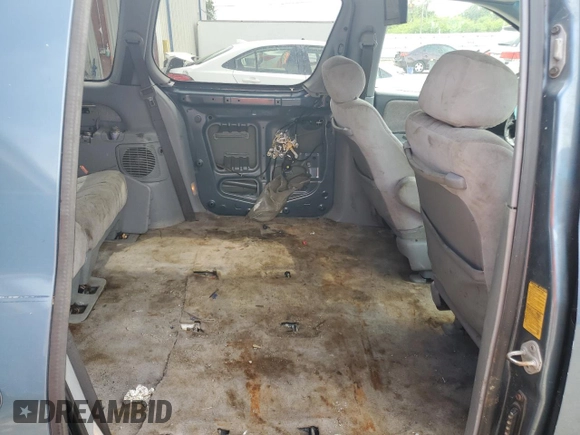2000 Toyota Sienna LE with VIN 4T3ZF13C1YU267463, listed as a Copart auction lot 71667624 with 0 mi miles and Salvage Title. Bid and sale history available at carsss.com. Image 11.